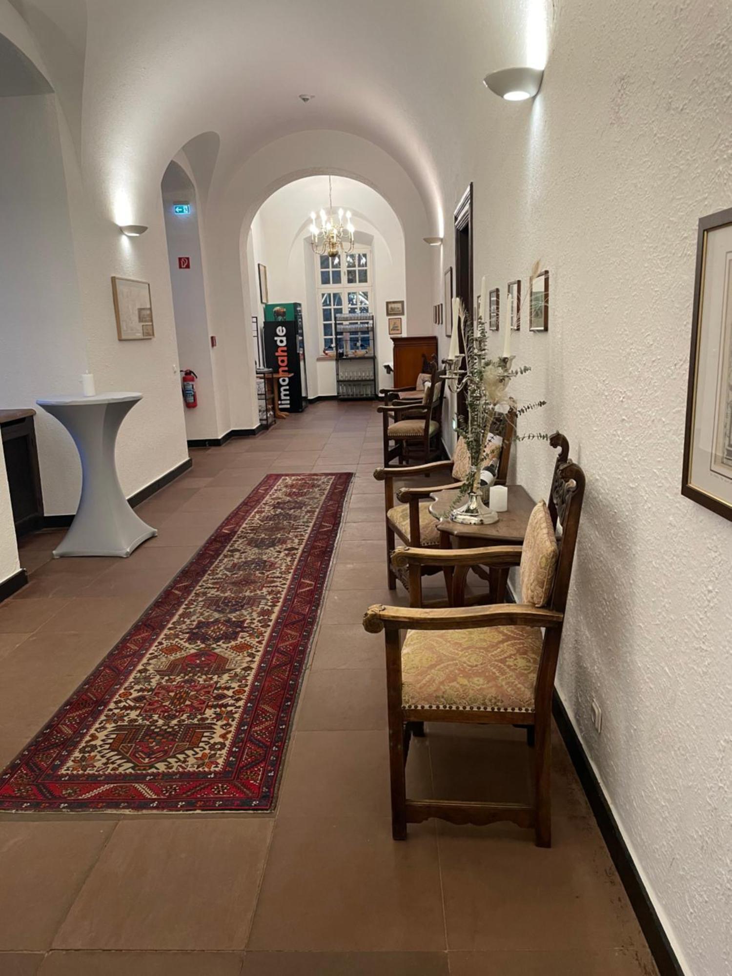 Hotel Schloss Hoehnscheid Bad Arolsen Esterno foto