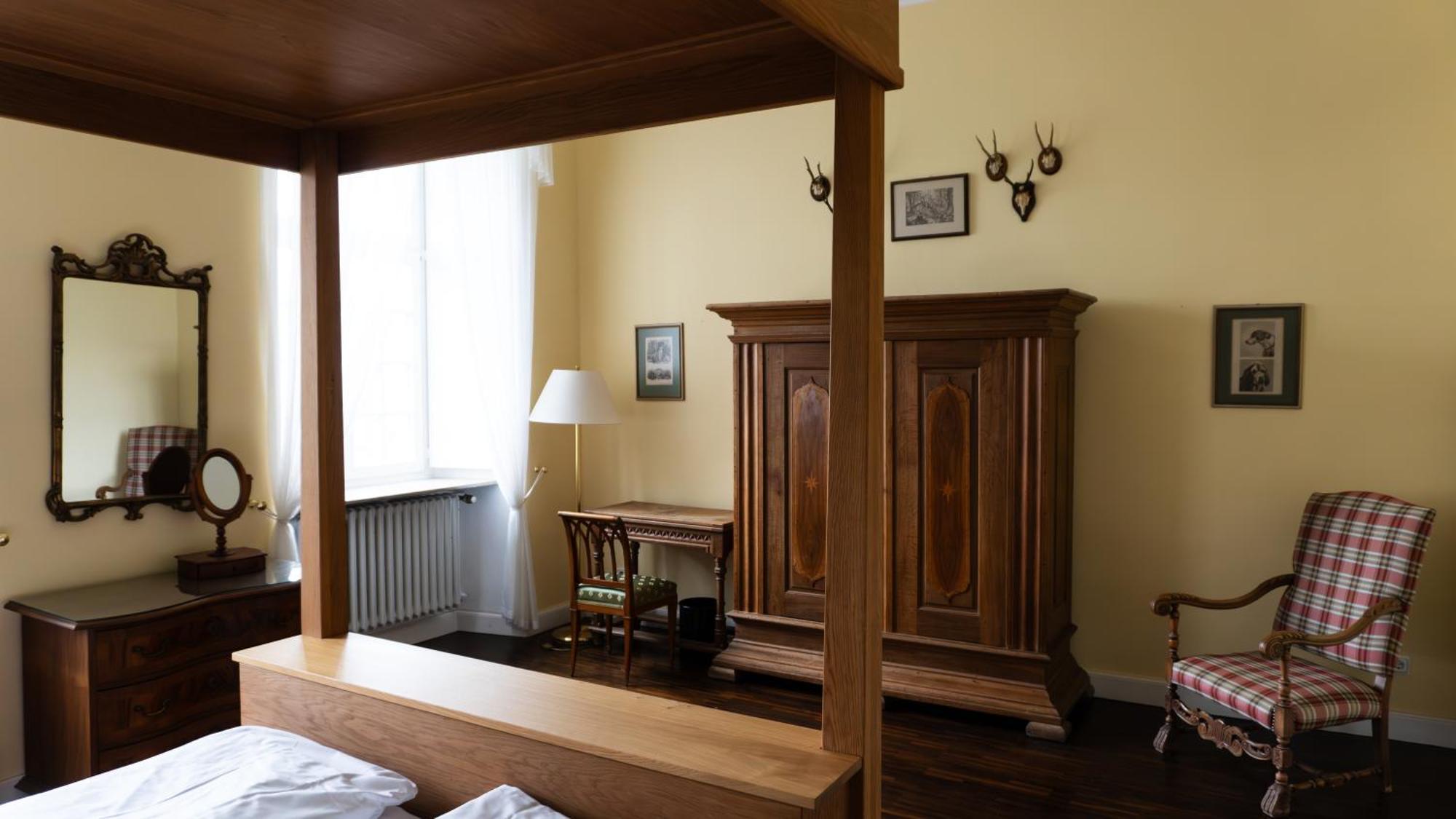 Hotel Schloss Hoehnscheid Bad Arolsen Esterno foto