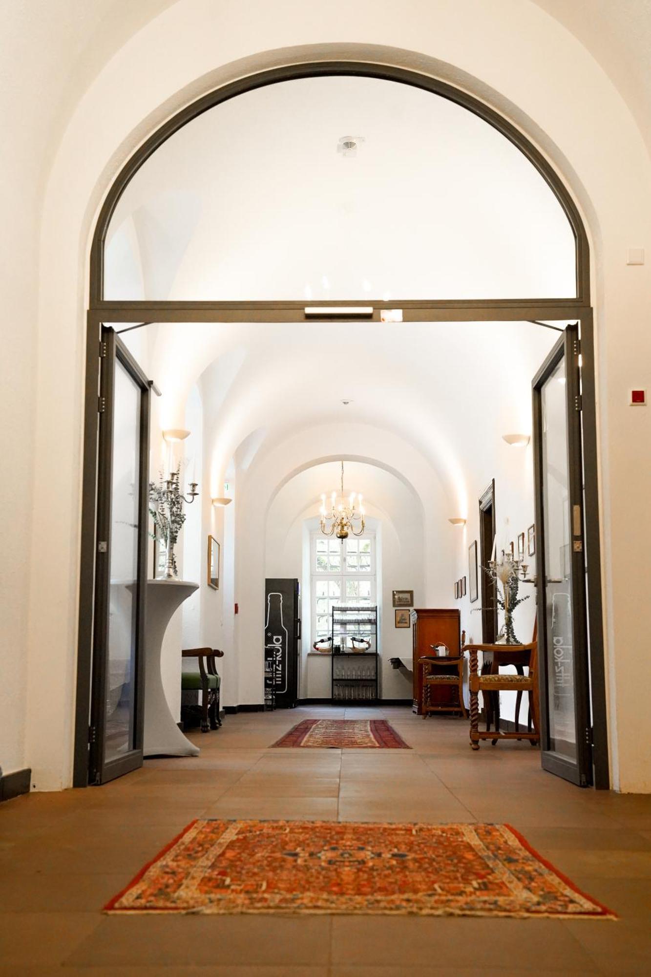 Hotel Schloss Hoehnscheid Bad Arolsen Esterno foto